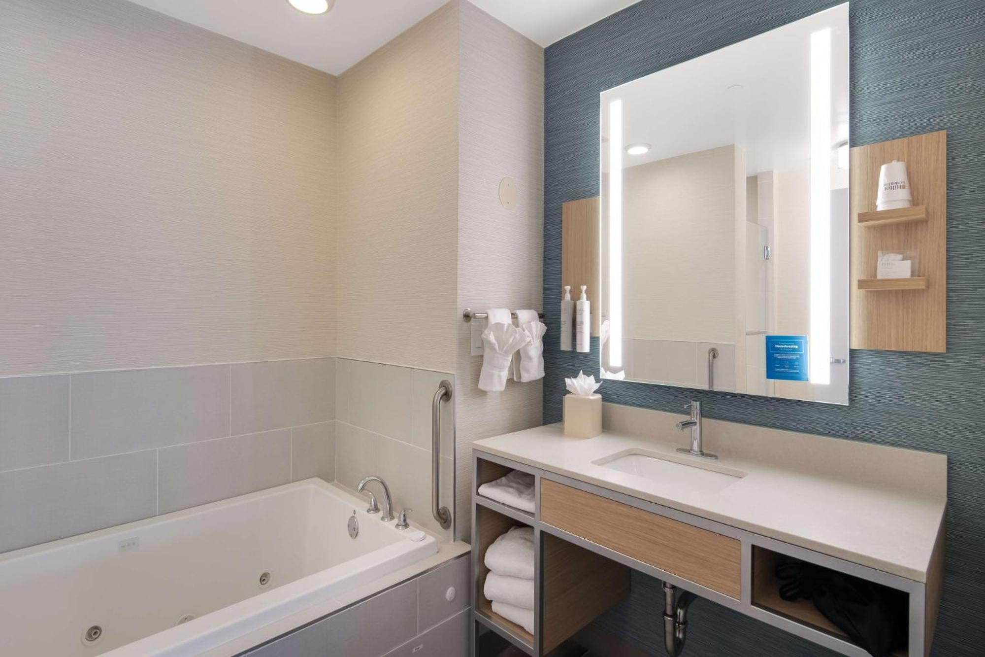 Hilton Garden Inn Madison West/Middleton Extérieur photo